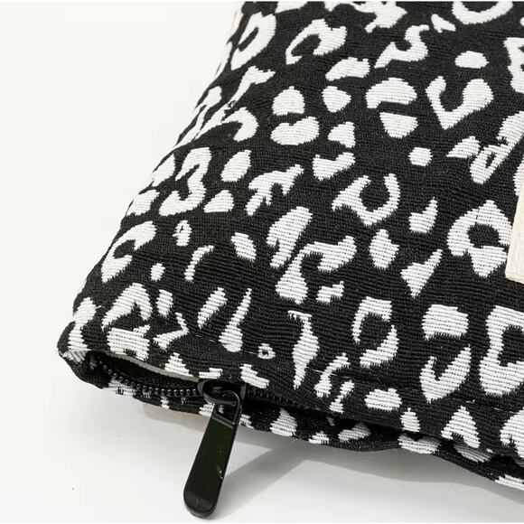 Animal Print Makeup Toiletries Travel Bag - Picture 2 of 5